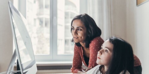 Guía para padres: enséñale a tus hijos el uso seguro de internet