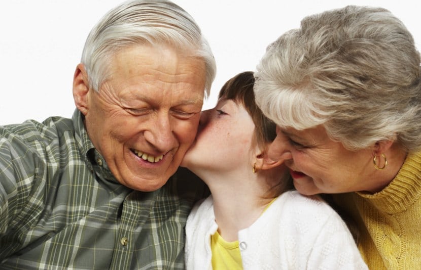 5 ventajas de que existan los abuelos