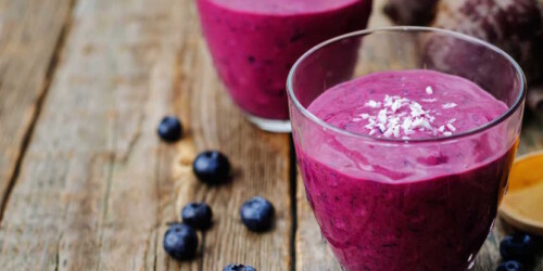 Paso a paso cómo hacer un smoothie posparto