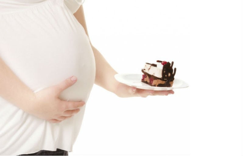 Algunos antojos en embarazo podrían ocasionar obesidad infantil