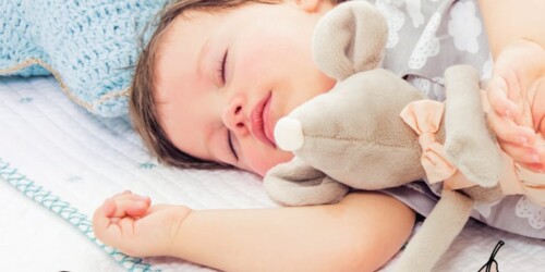 Mientras un bebé duerme, su cerebro despierta