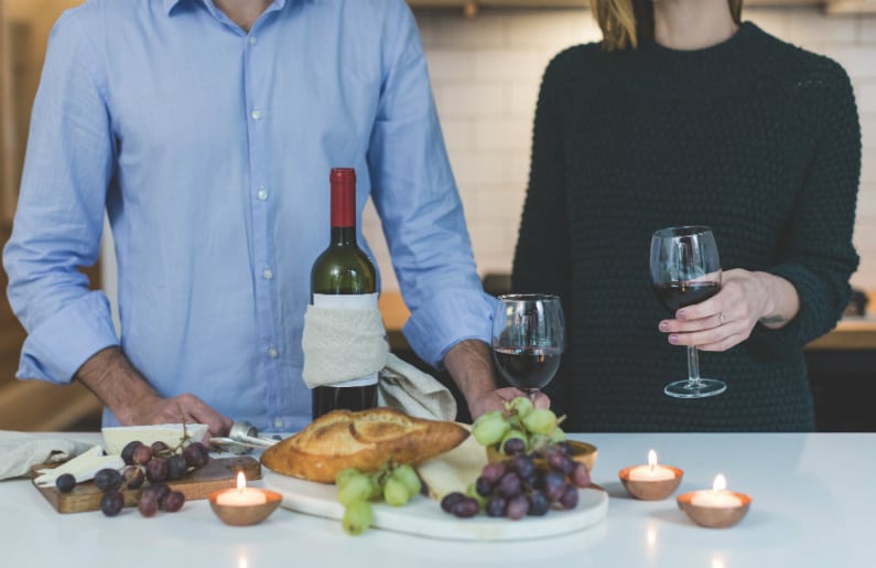 ¿Una copa de vino es la clave para un matrimonio feliz?