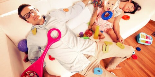 ¡Confirmado! Cuidar hijos es más cansado que trabajar