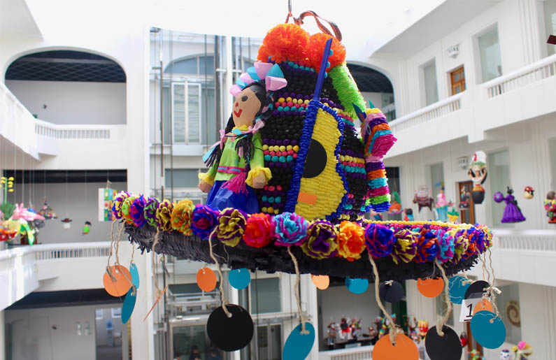 Concurso Exposición de Piñatas Mexicanas 😍