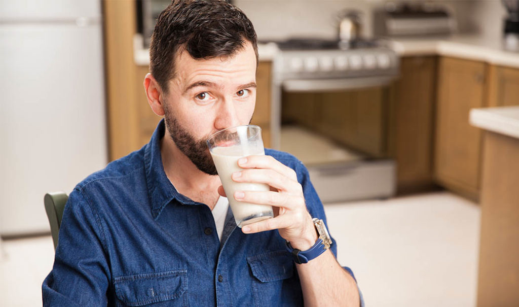 ¿Por qué los hombres están comprando leche materna?