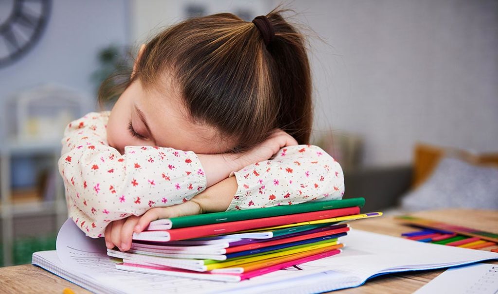¿Qué le pasa al cerebro de un niño que no duerme bien?