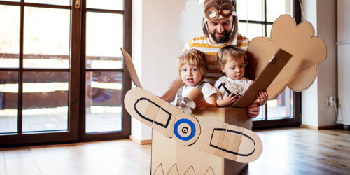 ¡Comprobado! El 60% de los padres juegan menos de dos horas semanales con sus hijos
