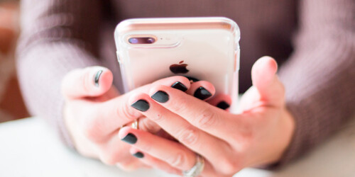 ¿Cómo desinfectar un celular?