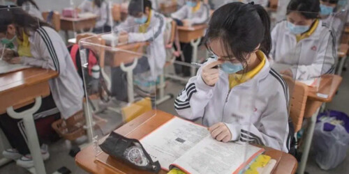 Así fue el regreso a clases en Wuhan, en China
