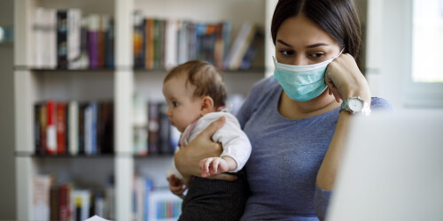 ¿La maternidad es igual a una cuarentena?