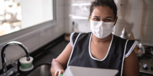 Trabajadoras del hogar recibirán créditos hasta por 25 mil pesos por parte del IMSS