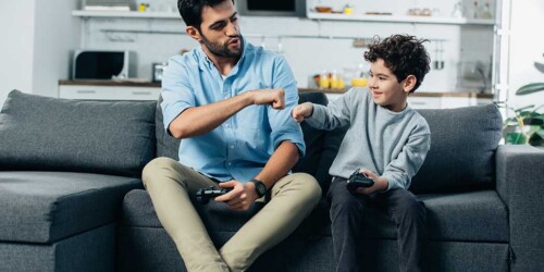 ¿Por qué NO puedes ser el mejor amigo de tus hijos?