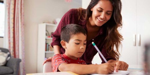 Razones por las que un niño debe escribir a mano incluso en una educación digital