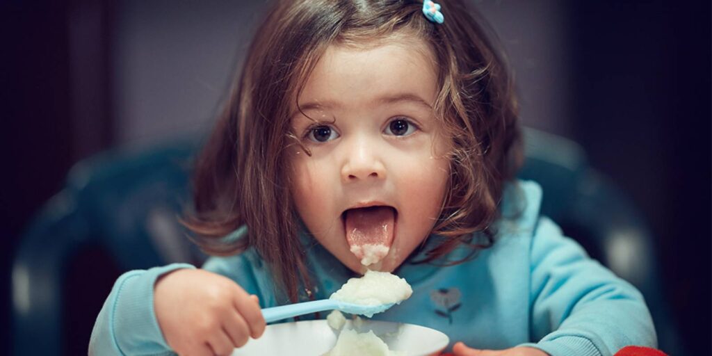 ¿Por qué evitar la comida emocional en tus hijos?