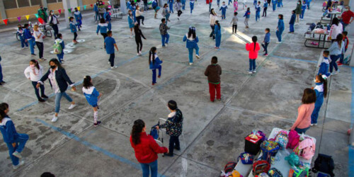 Autoridades afirman que el regreso a clases presencial será en agosto pese a  aumento de contagios