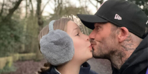 David Beckham besa a su hija de 10 años en la boca y lo atacan en redes