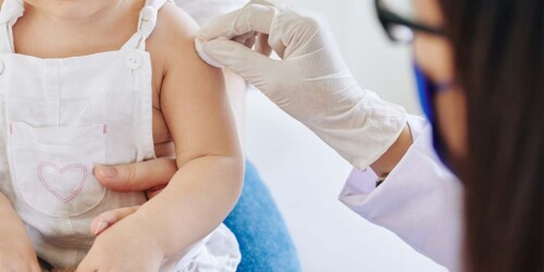 ¿Por qué debo vacunar a mi bebé contra el neumococo?