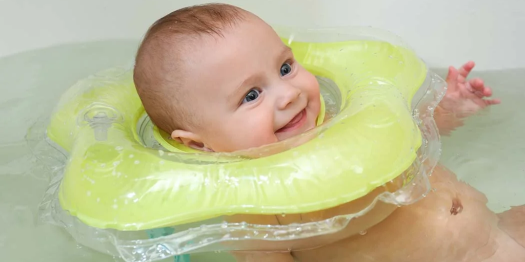 FDA: Alerta en NO USAR flotadores de cuello para bebés