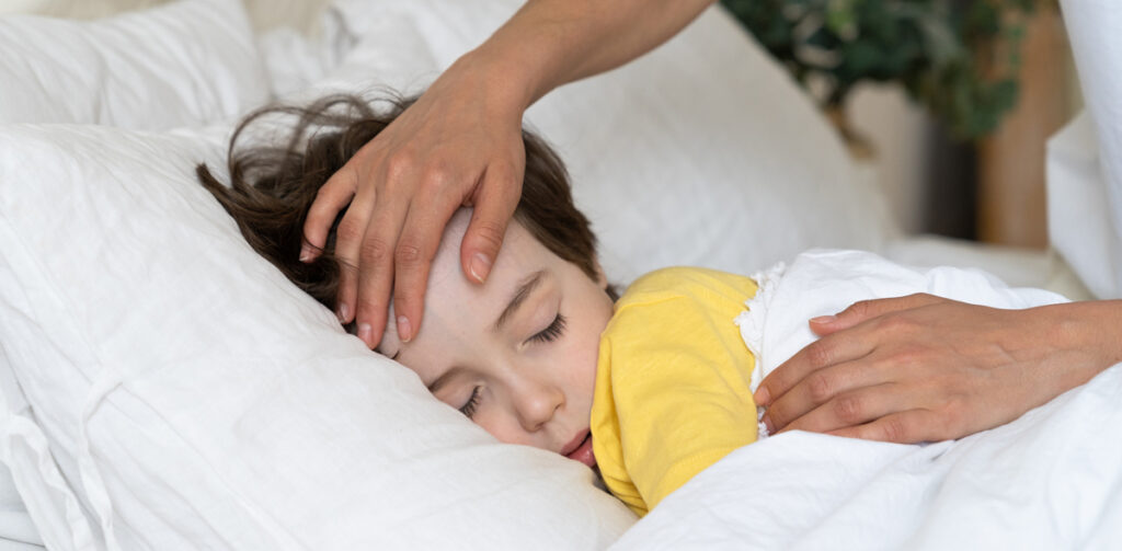 10 pasos para controlar la fiebre de tu bebé