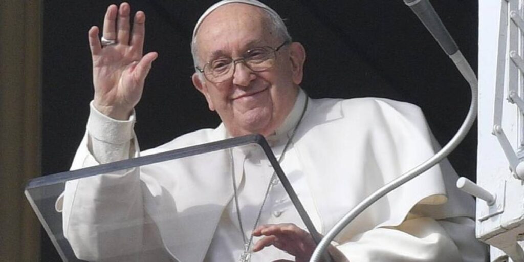 Papa Francisco: «la maternidad subrogada ofende gravemente la dignidad de la mujer»