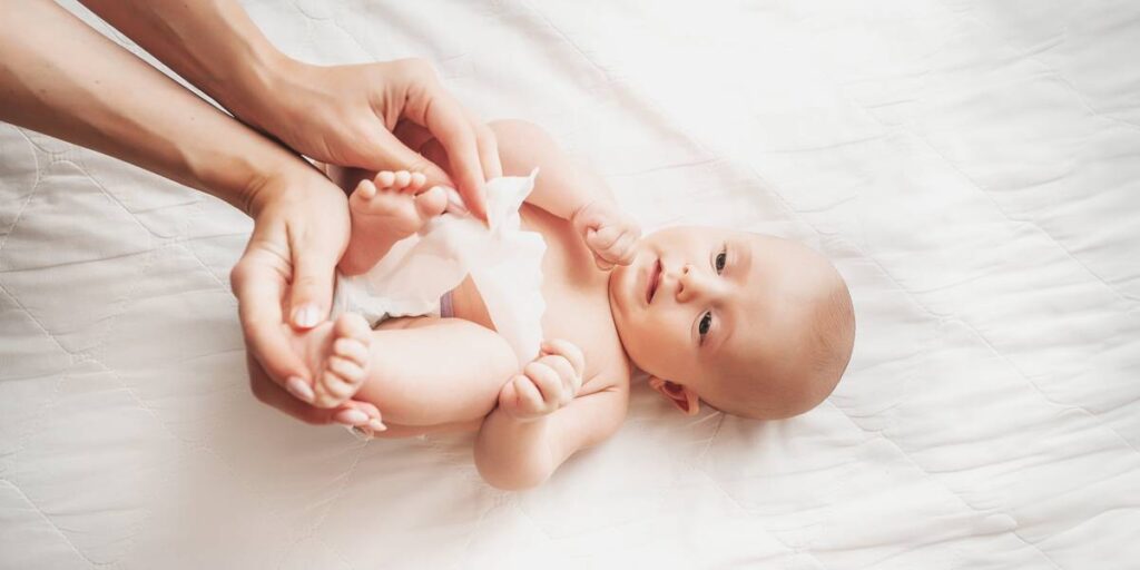 La polémica de las toallitas húmedas para bebé