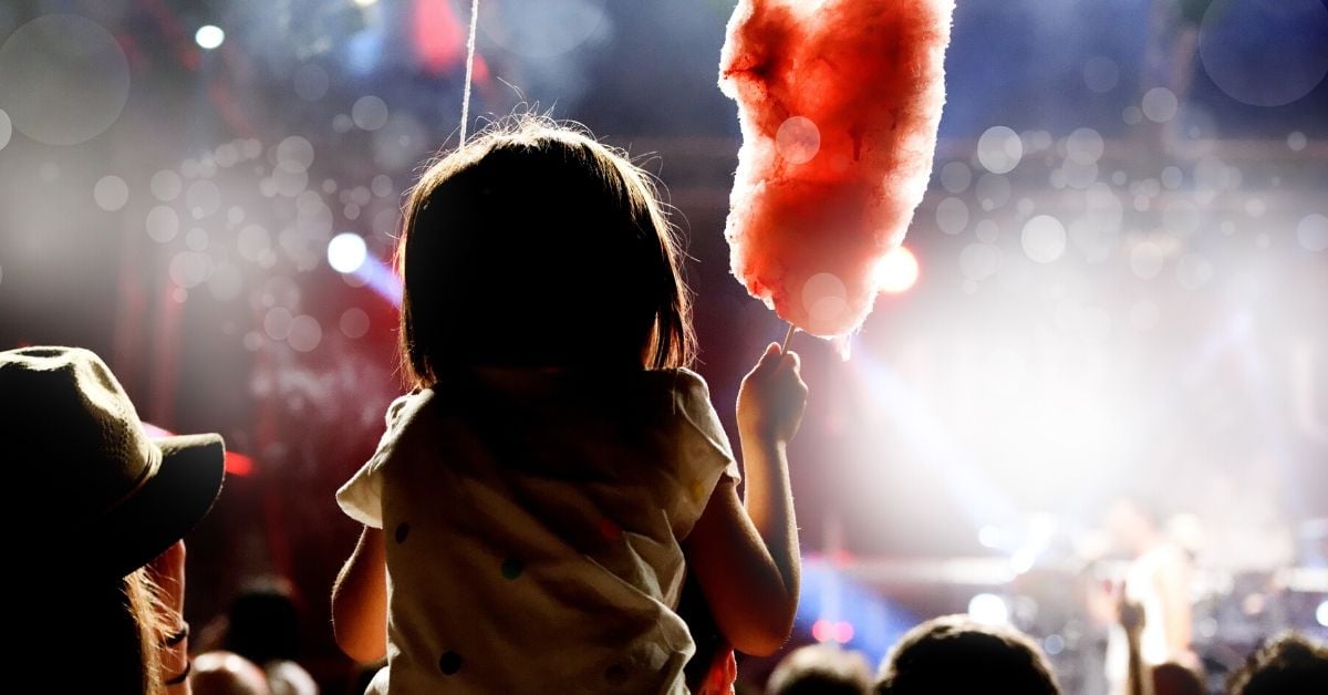 niños en concierto