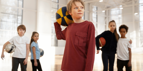Conoce los beneficios de que tus hijos hagan deporte