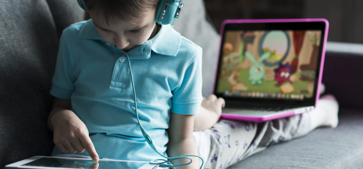 tecnologia y desarrollo de niños