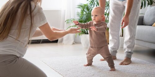 ¡Primeros pasos! Cómo saber si tu hijo está listo para caminar