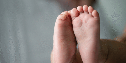 Bebés prematuros en Gaza son ingresados a la misma incubadora