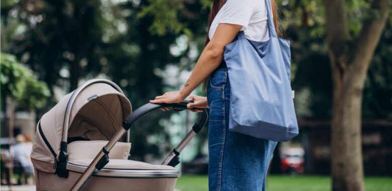¿Qué lleva una mamá en su bolsa? ¡Esto no te puede faltar!