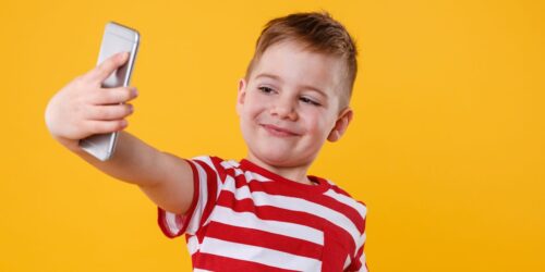 La huella digital de tu hijo: qué es y cómo evitar que crezca sin control