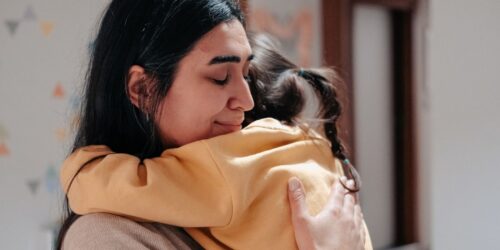 Cómo aprender a pedir ayuda en la maternidad sin sentir culpa