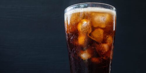 Por qué tu hijo no debe tomar refrescos… ¡la verdadera razón!