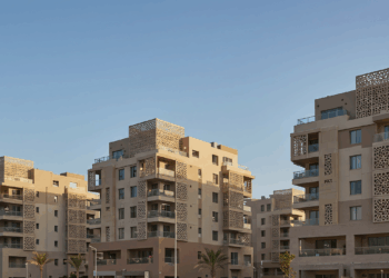 ¡Niña tira a su hermana del cuarto piso, tras un arranque de celos!