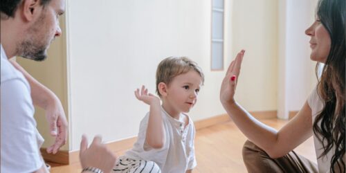 Errores que frenan el crecimiento de tus hijos sin que lo notes