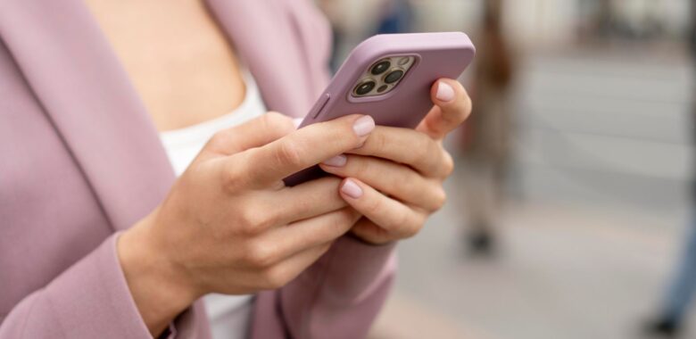 Apps que debes tener en tu celular si eres mamá y además trabajas