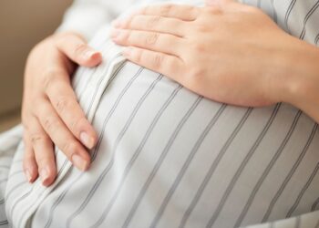 Cansancio extremo en el embarazo: causas, soluciones y autocuidado