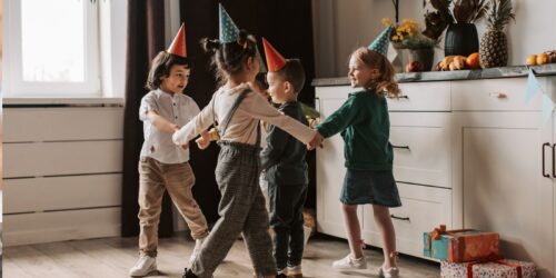 Accidentes más comunes en casas ajenas (y cómo anticiparte)