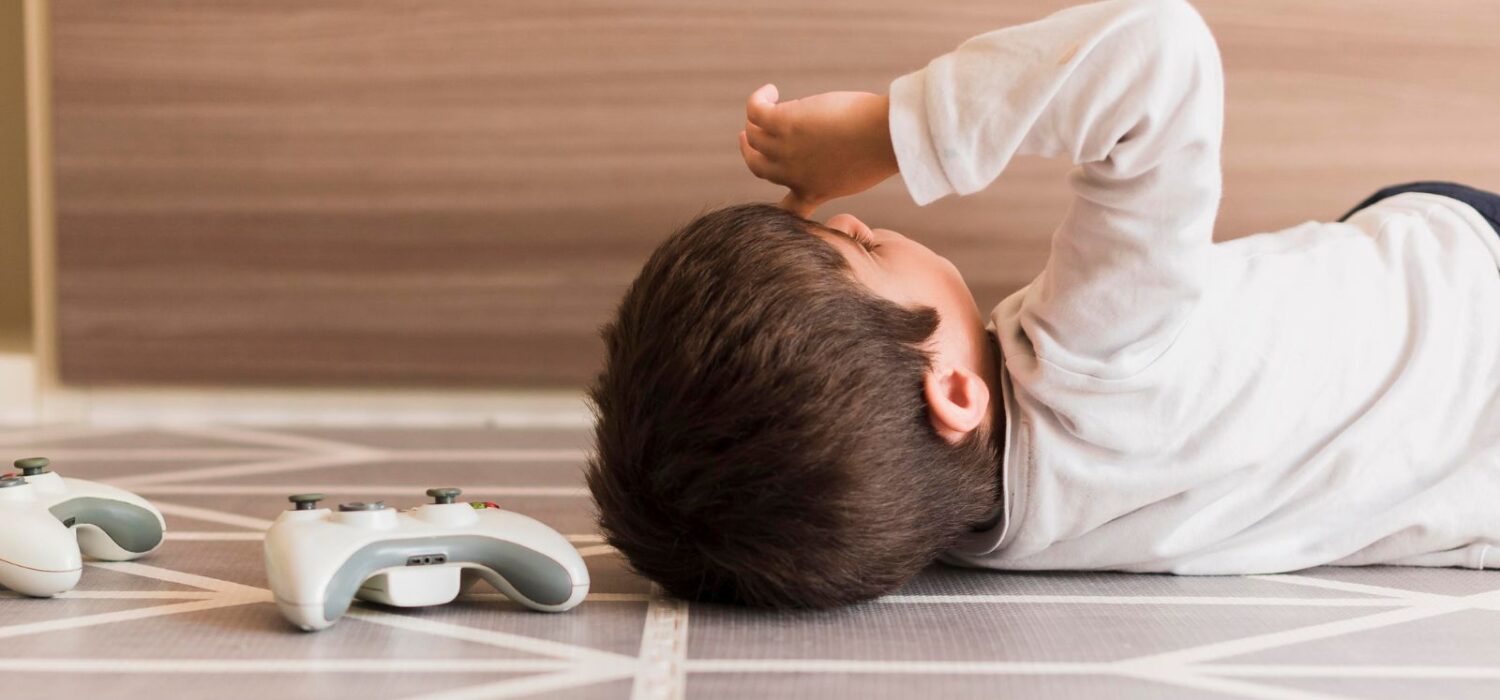 que hacer si tu hijo se golpea la cabeza