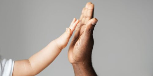 Crianza Positiva Vs. Crianza sin filtros: ¿Realmente es tan buena idea?