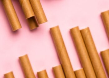 Cigarros de chocolate y jeringas rellenas de dulces: ¡Un riesgo para tus críos!