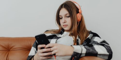 ¿Ya ves los estragos de las vacaciones largas en tu adolescente?