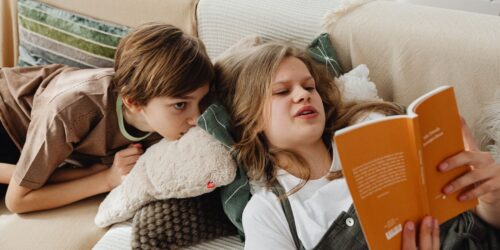 «A mí no me quieres, él es el consentido»: ¿Te ha pasado este drama de hermanos?