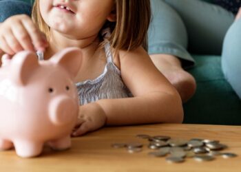 No metas miedo financiero a tus hijos: educa sin ansiedad