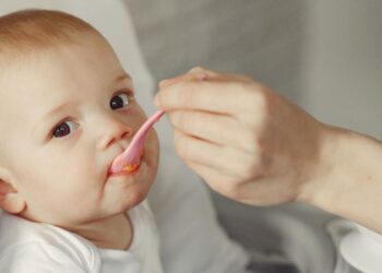 ¿Mi bebé come poco? Cuándo preocuparte y cuándo no