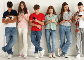 ¿Conoces los hábitos tecnológicos de tu adolescente?