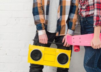 ¿A qué edad es normal que tu hijo quiera salir con alguien?