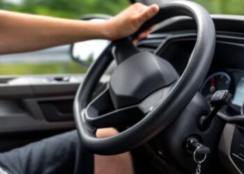 ¿Tu hijo ya quiere manejar? Lo que dice la ciencia sobre adolescentes al volante