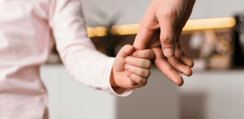 Crianza híbrida: Así educan los papás reales